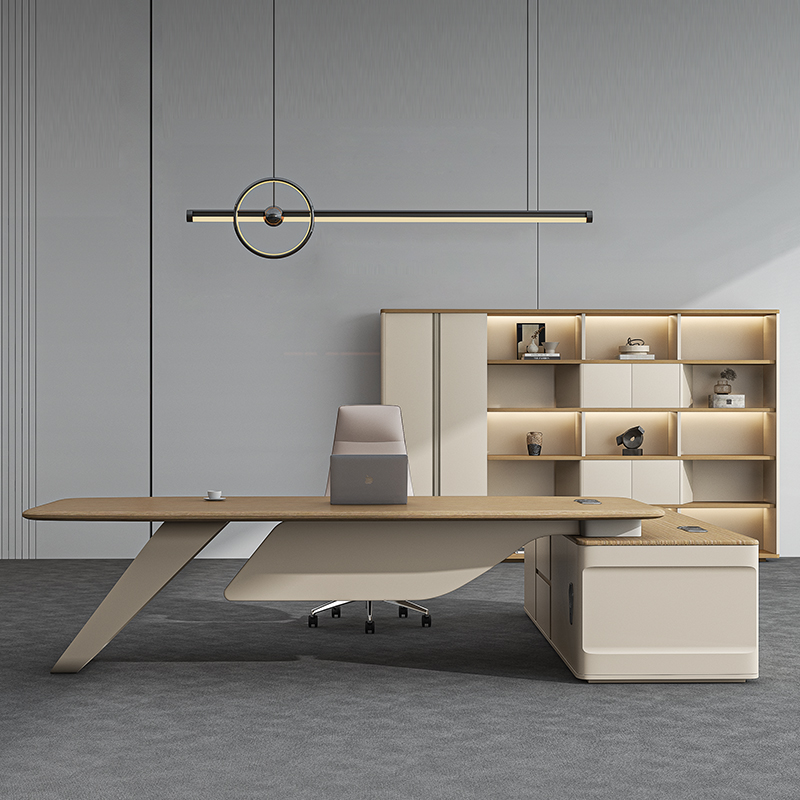 s70/CEO Desk